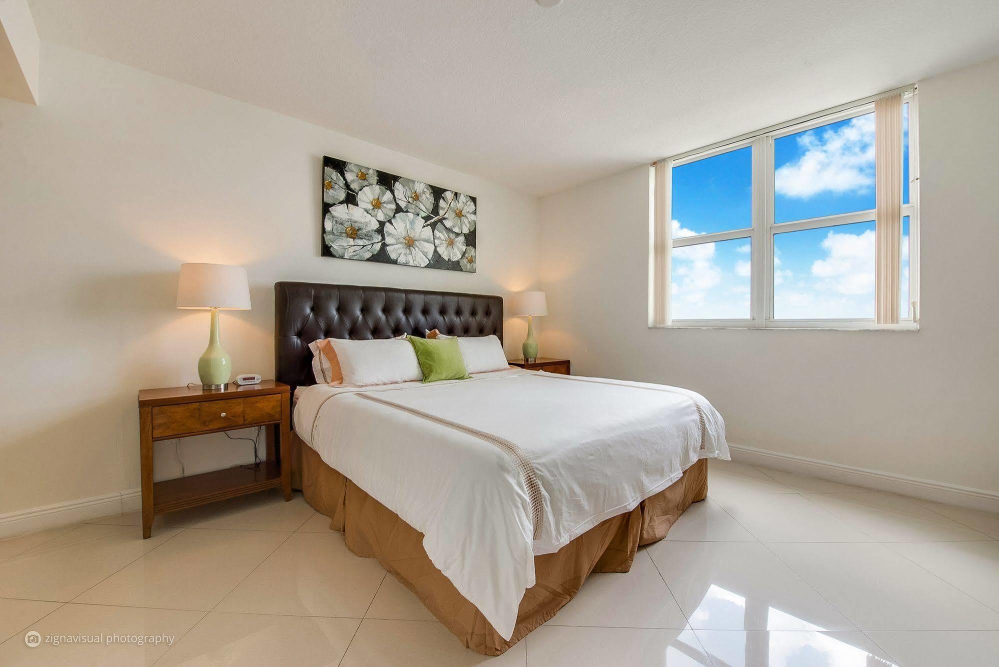 Churchill Suites Miami Brickell - One Broadway エクステリア 写真
